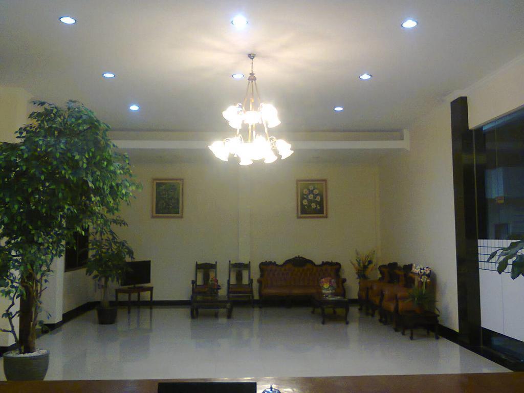 מדאן Kailani Inn מראה חיצוני תמונה
