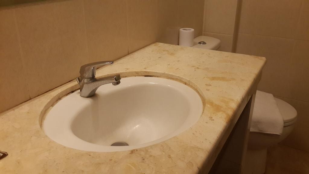 מדאן Kailani Inn חדר תמונה